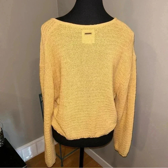 Billabong Long Sleeve  Top - Picture 2 of 4